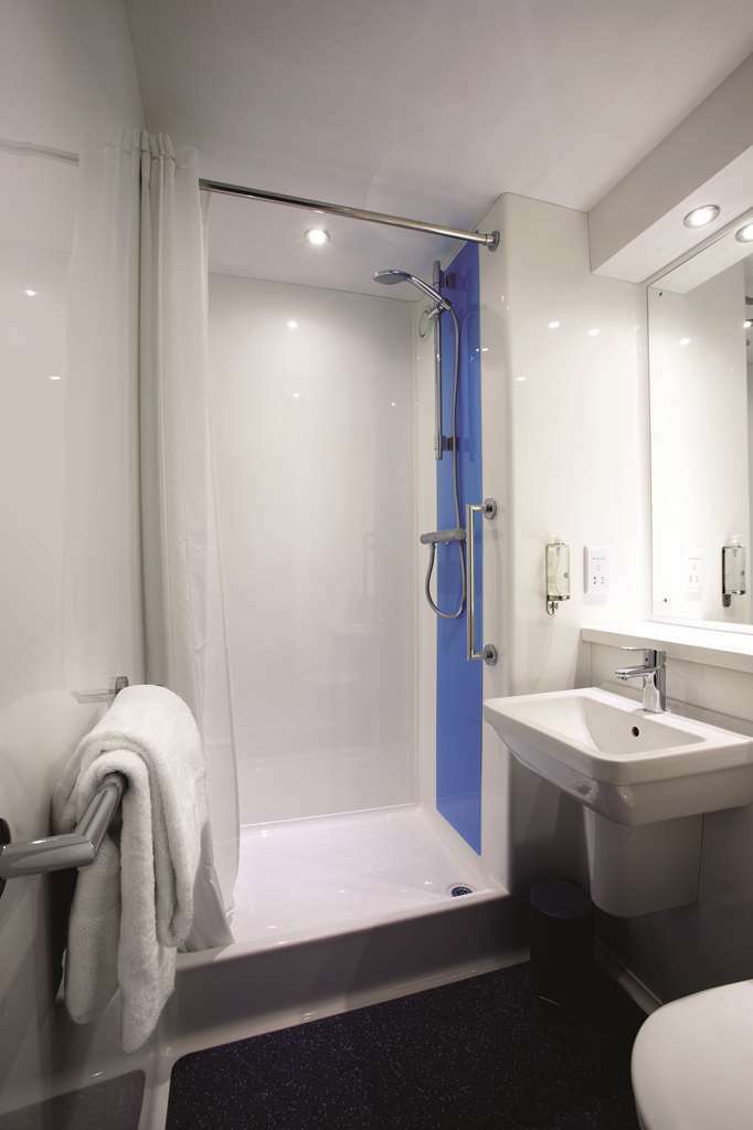 Travelodge Northwich Lostock Gralam Phòng bức ảnh